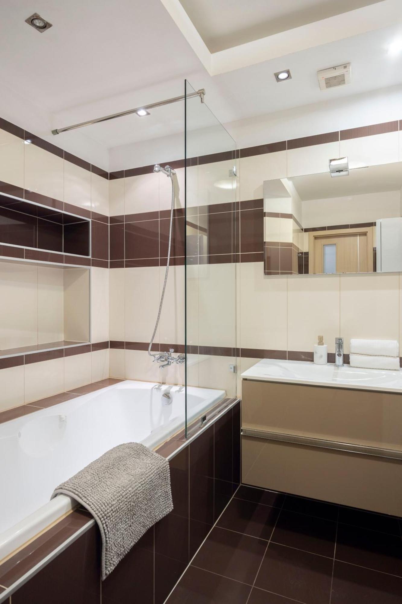 Exclusive With Balcony By Prestige Homes Budapeste